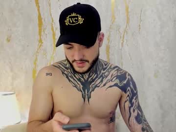 Aronwade Chaturbate stream image from August 06, 2025