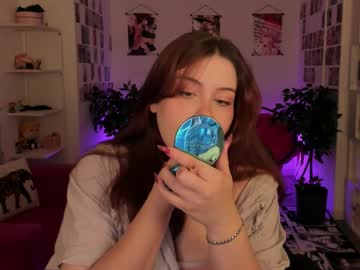 Coralinekeyns Chaturbate stream image from August 06, 2025
