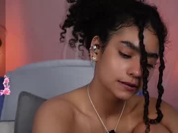Vicky_Curly Chaturbate stream image from August 06, 2025