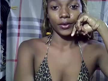 Safira19 Chaturbate stream image from August 06, 2025