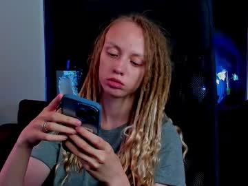 Cherry_North Chaturbate stream image from August 06, 2025