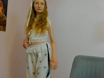 Seleneroshia Chaturbate stream image from August 06, 2025
