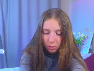 Junebarton Chaturbate stream image from August 06, 2025