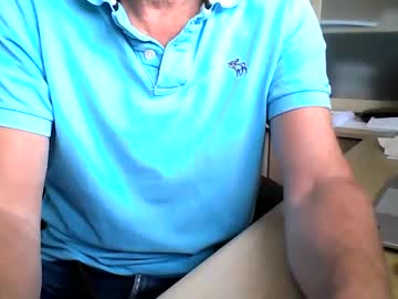 Ukshowall Chaturbate stream image from August 06, 2025