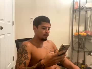 Miamiclos1 Chaturbate stream image from August 06, 2025