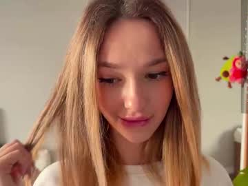 Minicleo Chaturbate stream image from August 06, 2025
