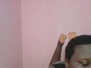 Sexybouncyass_Xx Chaturbate stream image from August 06, 2025