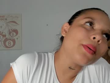 Zara_Green13 Chaturbate stream image from August 06, 2025