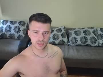 Johnnylove21 Chaturbate stream image from August 06, 2025