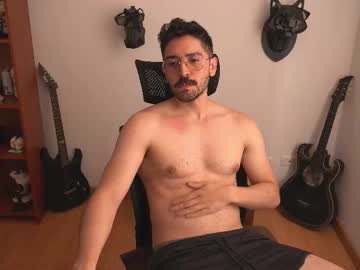 Thefckingwolf Chaturbate stream image from August 06, 2025