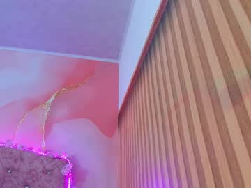 Bella__Sweets Chaturbate stream image from August 06, 2025