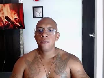 Tom_Miller Chaturbate stream image from August 06, 2025