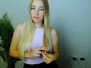 _Snow_Queen__ Chaturbate stream image from August 06, 2025