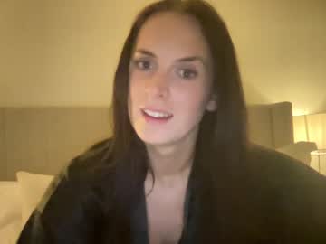 Skylamx Chaturbate stream image from August 06, 2025