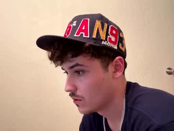 Yungstudbev Chaturbate stream image from August 07, 2025