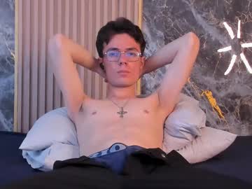 Viktornoir Chaturbate stream image from August 07, 2025