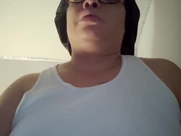 Kremekatie Chaturbate stream image from August 07, 2025