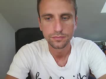 Italiano116116 Chaturbate stream image from August 07, 2025