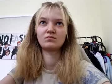 Floriaprovines Chaturbate stream image from August 07, 2025