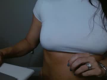 Everleighmae Chaturbate stream image from August 07, 2025