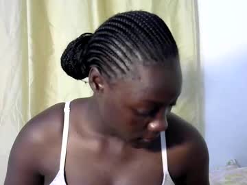 Bubbly_Ass30 Chaturbate stream image from August 07, 2025