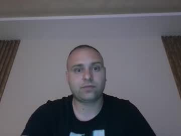 Shmele_04 Chaturbate stream image from August 07, 2025
