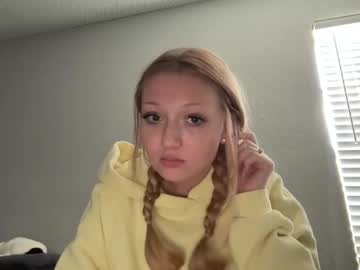 Scarletterosexoxo Chaturbate stream image from August 07, 2025