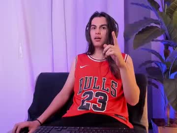 Sky_Liink Chaturbate stream image from August 07, 2025