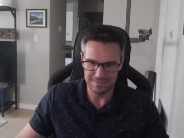 Brisbound Chaturbate stream image from August 07, 2025