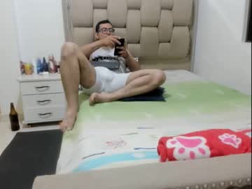 Andrex35 Chaturbate stream image from August 08, 2025