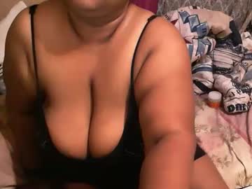 Munniegalz1 Chaturbate stream image from August 08, 2025