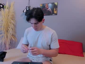 Kent_Zagann Chaturbate stream image from August 08, 2025