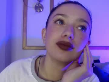 Anahigh Chaturbate stream image from August 08, 2025