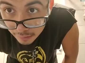 Mosescamacho33 Chaturbate stream image from August 08, 2025