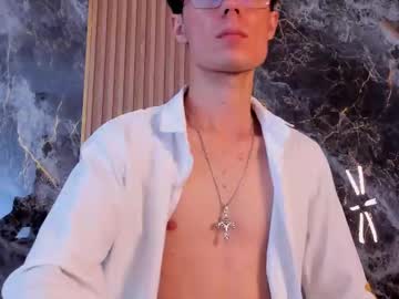 Viktornoir Chaturbate stream image from August 08, 2025