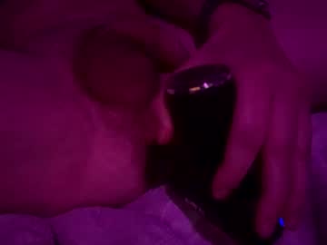 Bigfatl Chaturbate stream image from August 08, 2025