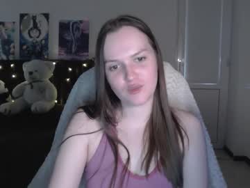 Little__Flowers Chaturbate stream image from August 08, 2025