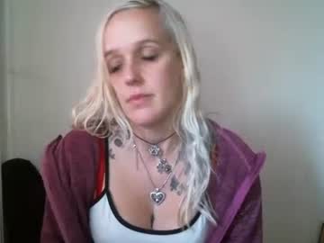 Piximogzy Chaturbate stream image from August 08, 2025