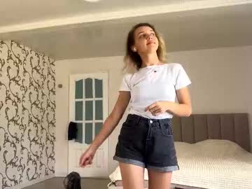 Eufemiaboulais Chaturbate stream image from August 08, 2025