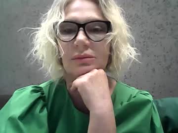 Lyasya Chaturbate stream image from August 08, 2025