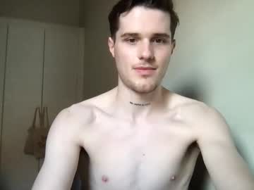 Subbottomm2002 Chaturbate stream image from August 08, 2025