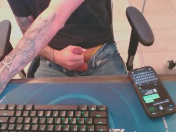 Apollosporn2 Chaturbate stream image from August 08, 2025