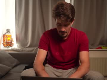 Hiimpeter Chaturbate stream image from August 08, 2025