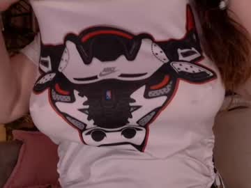 Nina_Bellaa Chaturbate stream image from August 08, 2025