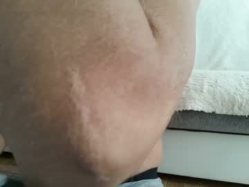 Tomgas02 Chaturbate stream image from August 08, 2025