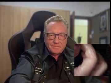 Roberttherabbit Chaturbate stream image from August 08, 2025