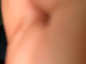 Roberto925 Chaturbate stream image from August 08, 2025