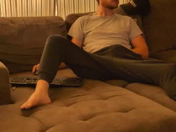 Divisionbell122 Chaturbate stream image from August 08, 2025