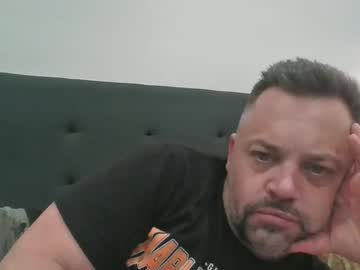 Sxylegsturnmeon Chaturbate stream image from August 08, 2025