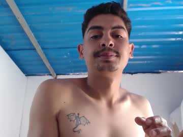 Chrisisaak Chaturbate stream image from August 08, 2025